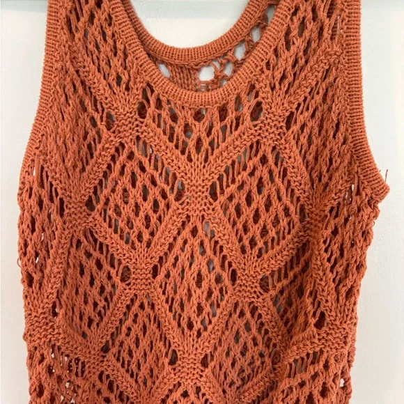 Chic Openwork Knit Tank Top in Rust - Picture 2 of 4